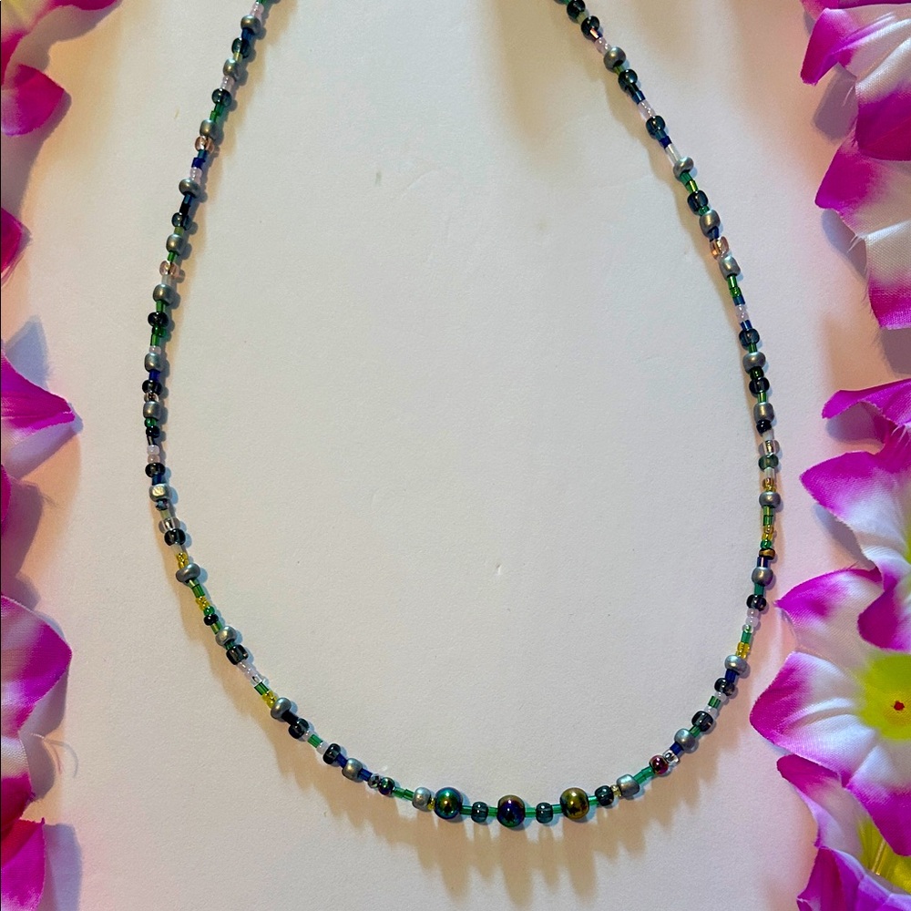 Elegant Multicolor Beaded Necklace